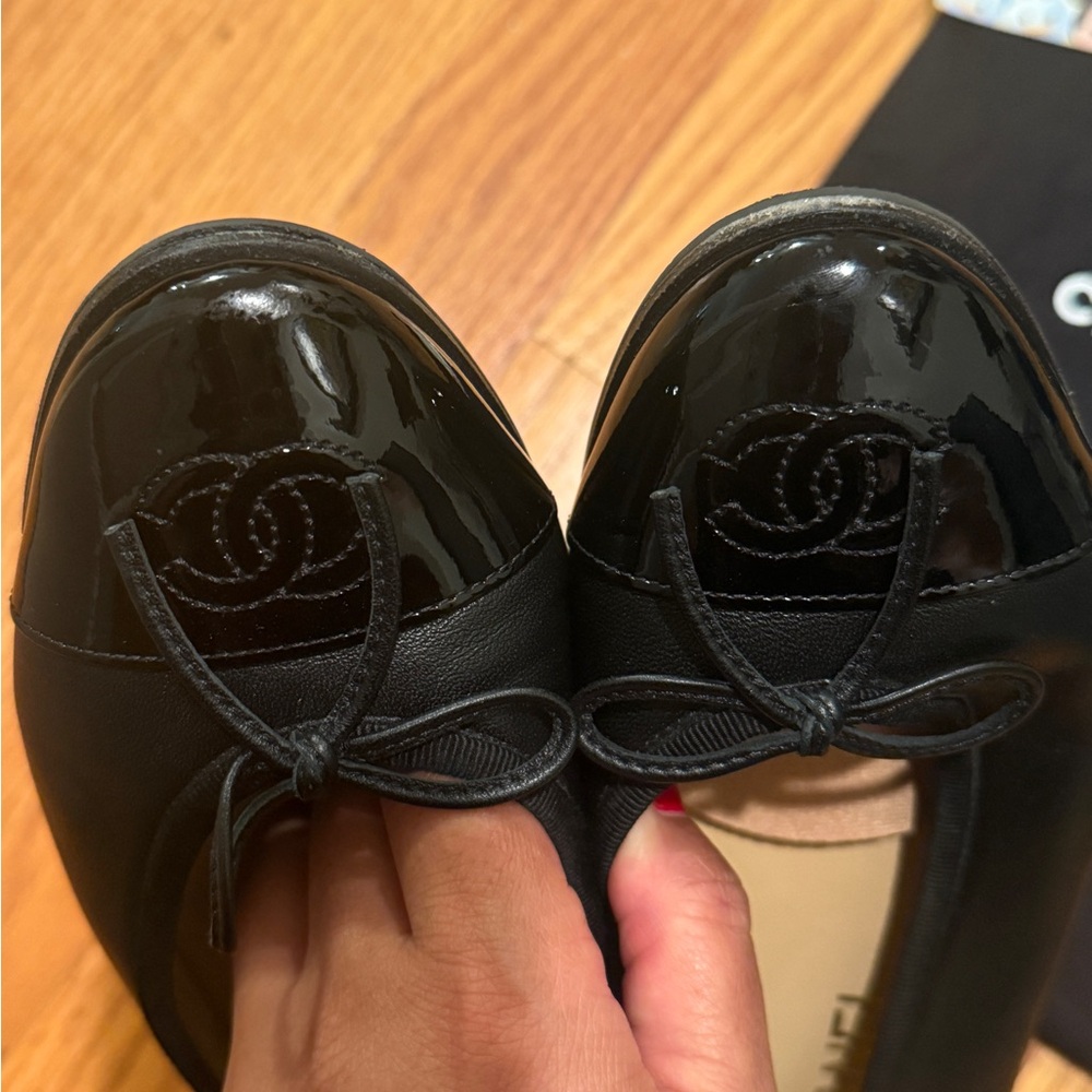 Chanel Black Ballerines size 36.5 - Picture 2 of 7